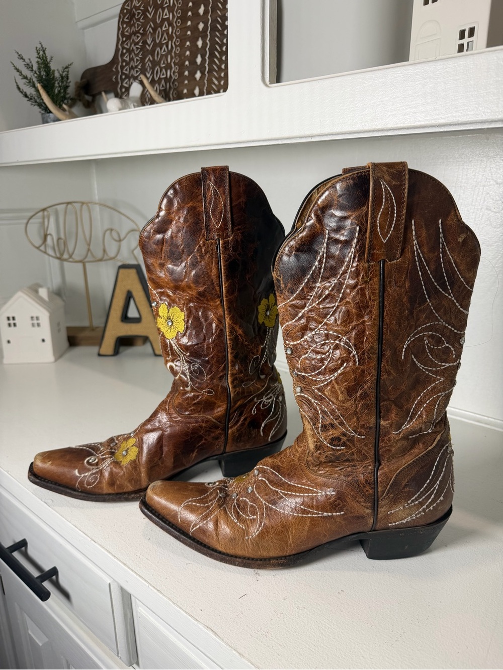 J.B. Dillon Womens 10B Brown Leather Floral Embroidered Cowboy Boots Western